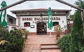 Sobri Halaszcsarda Es Panzio